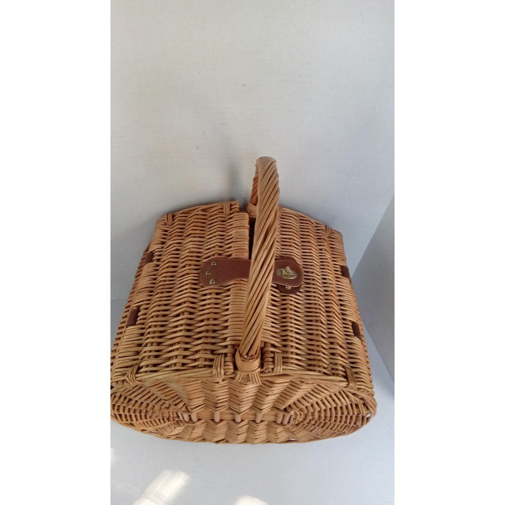 Wicker‎ Picnic Basket Set for Two Plates Wine Glasses Storage